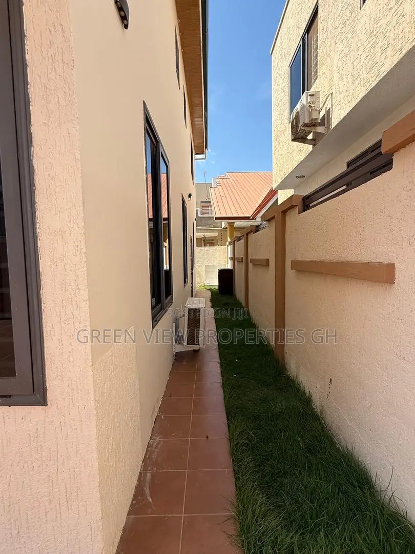 3bdrm Duplex in Adenta for rent