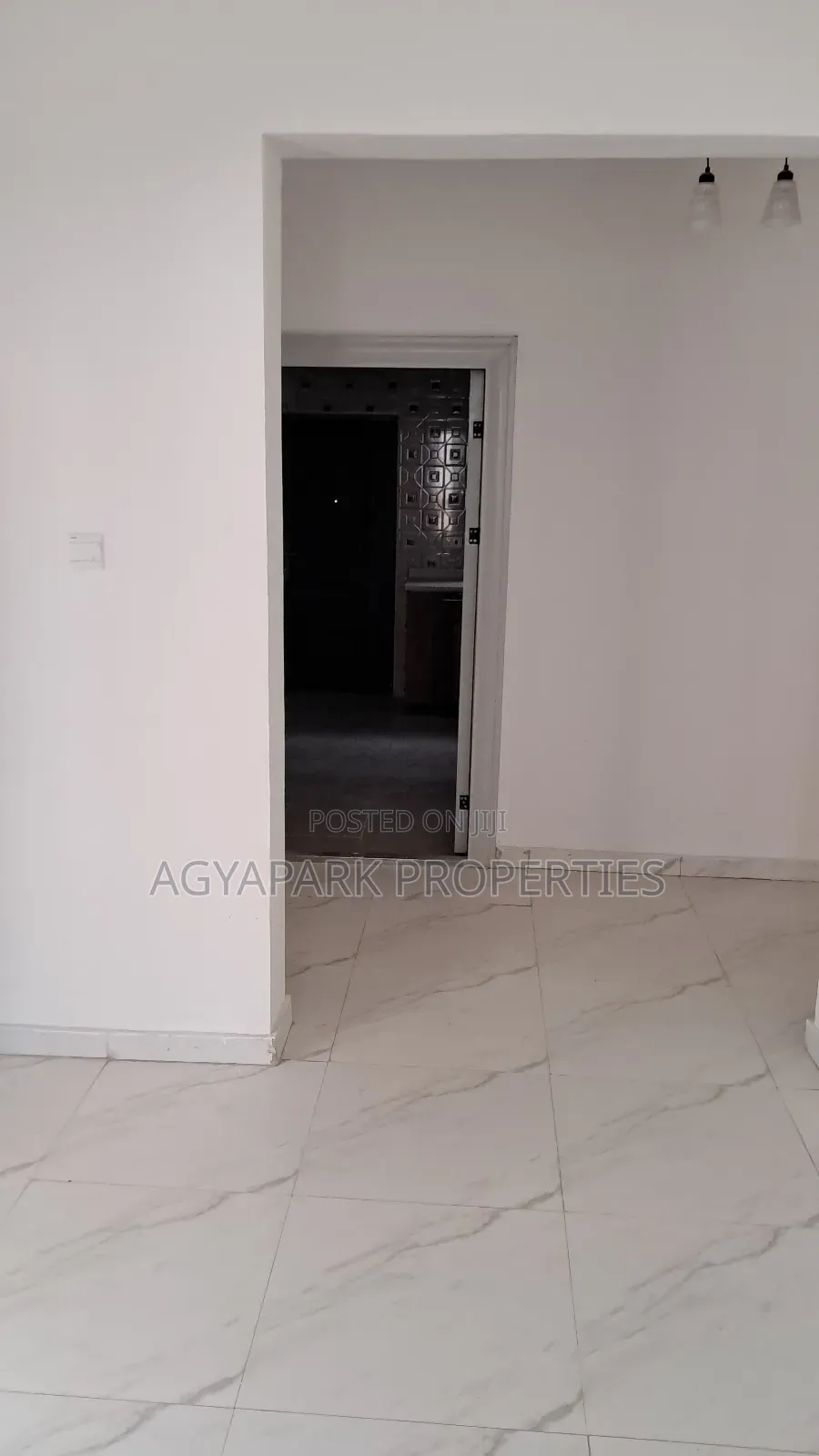 7bdrm House in Acp, Kwabenya for rent