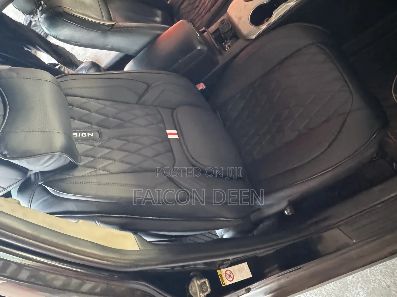 High End Look, High Feel Original Leather 5 Seater Car Seat Covers.
