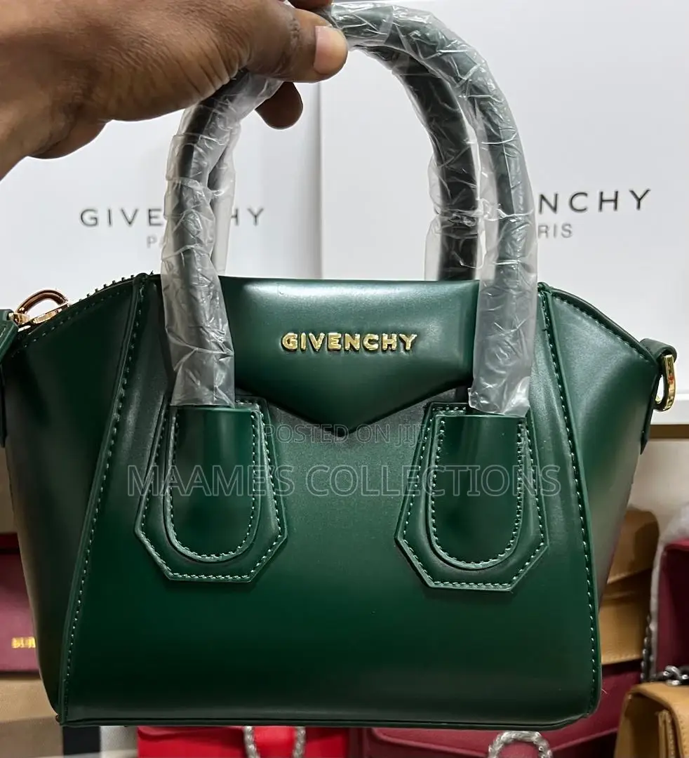 Givenchy Antigona Toy Leather Ladies Handbag ( It Comes With a Box)