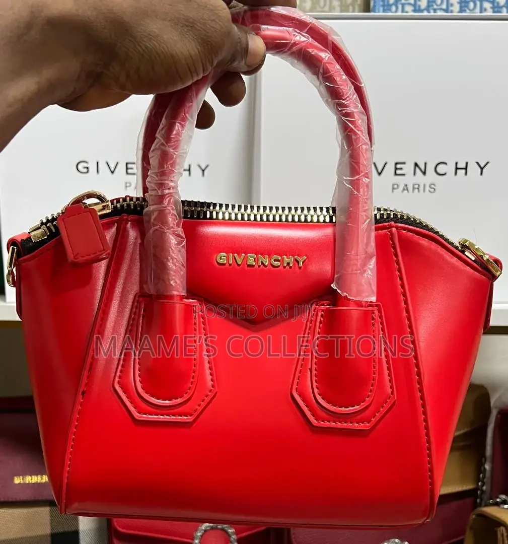 Givenchy Antigona Toy Leather Ladies Handbag ( It Comes With a Box)