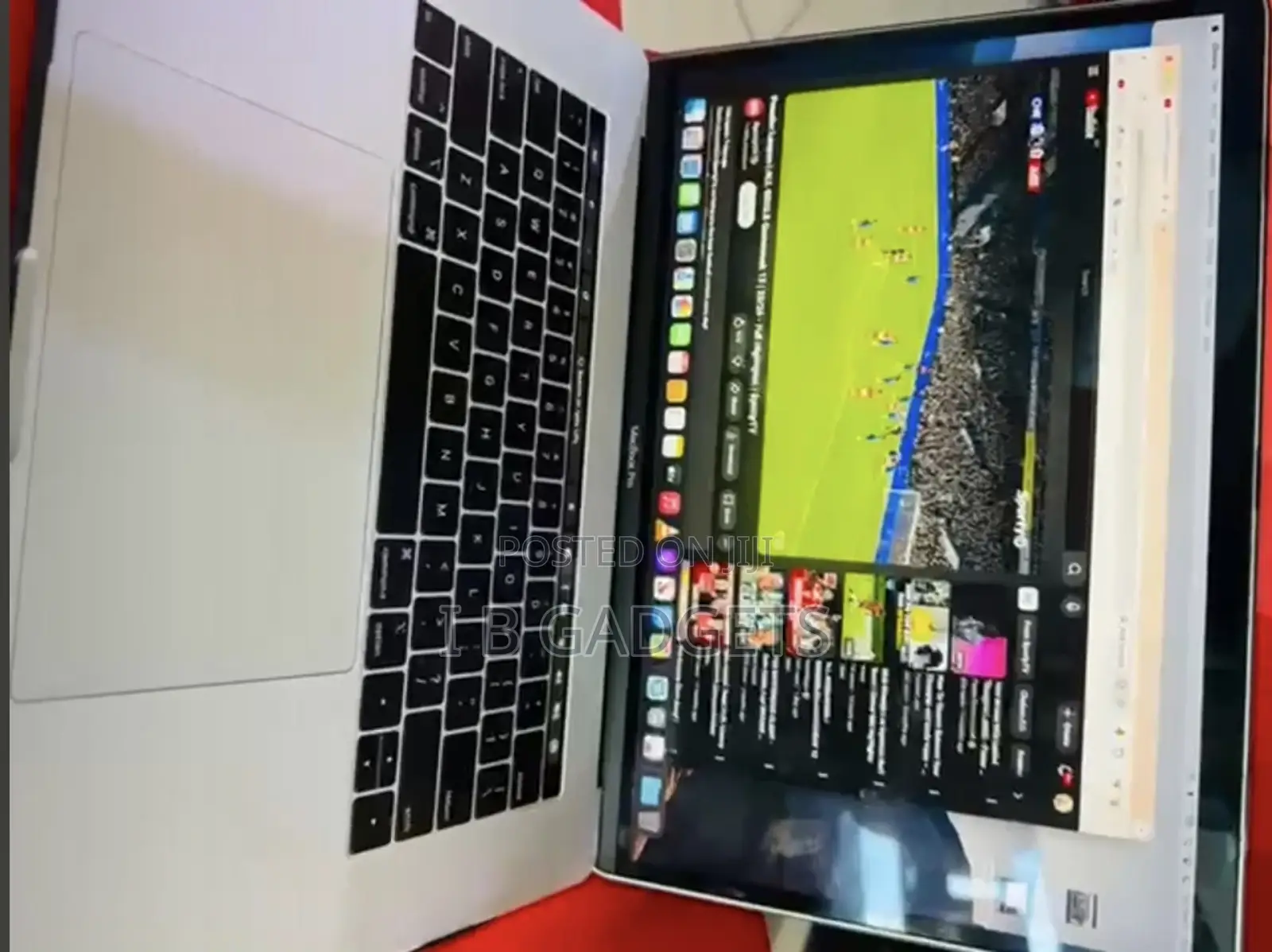 Laptop Apple MacBook Pro 2018 16GB Intel Core I7 SSD 256GB