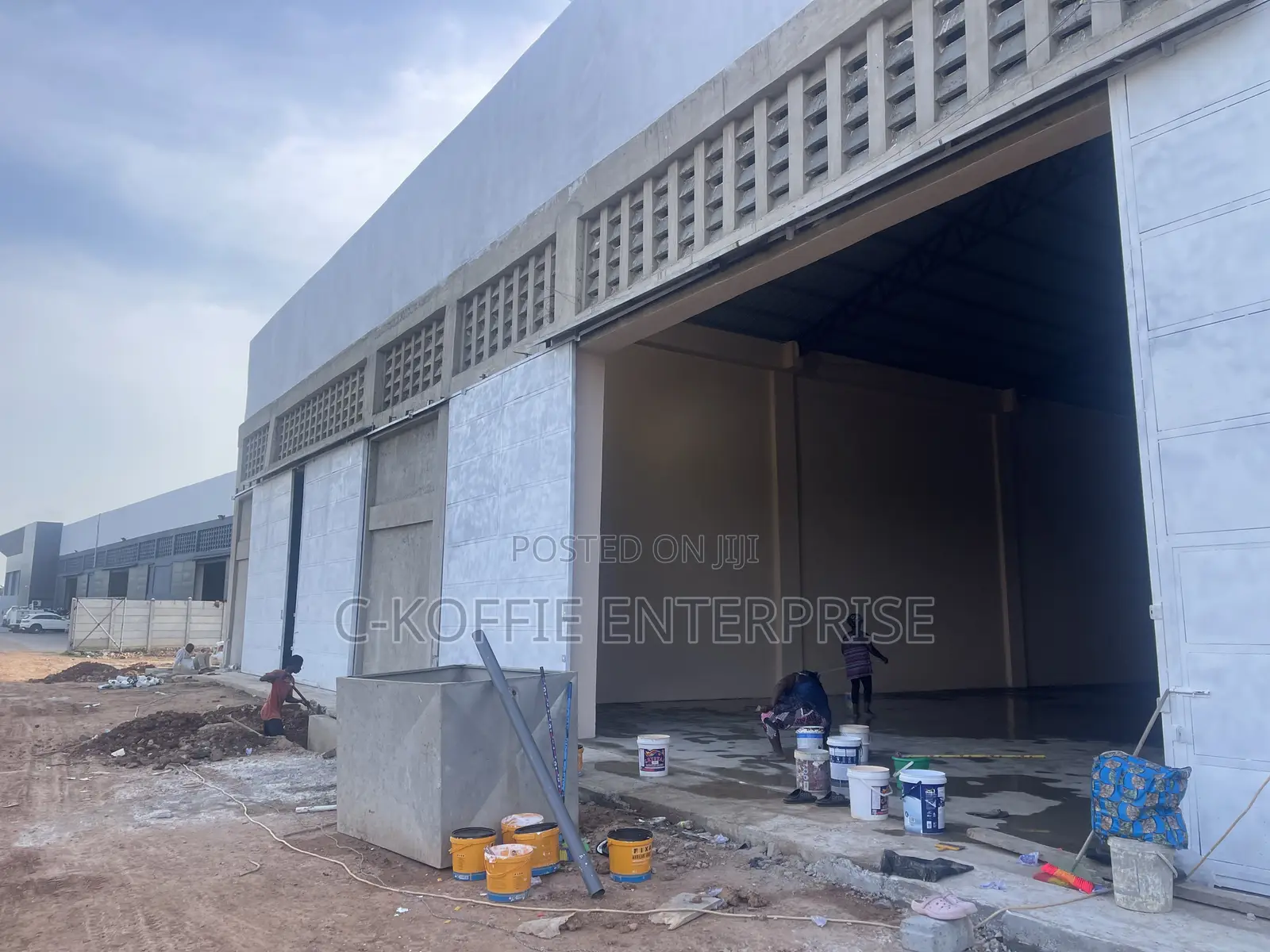 1000 SQM Warehouse at Spintex for Rent