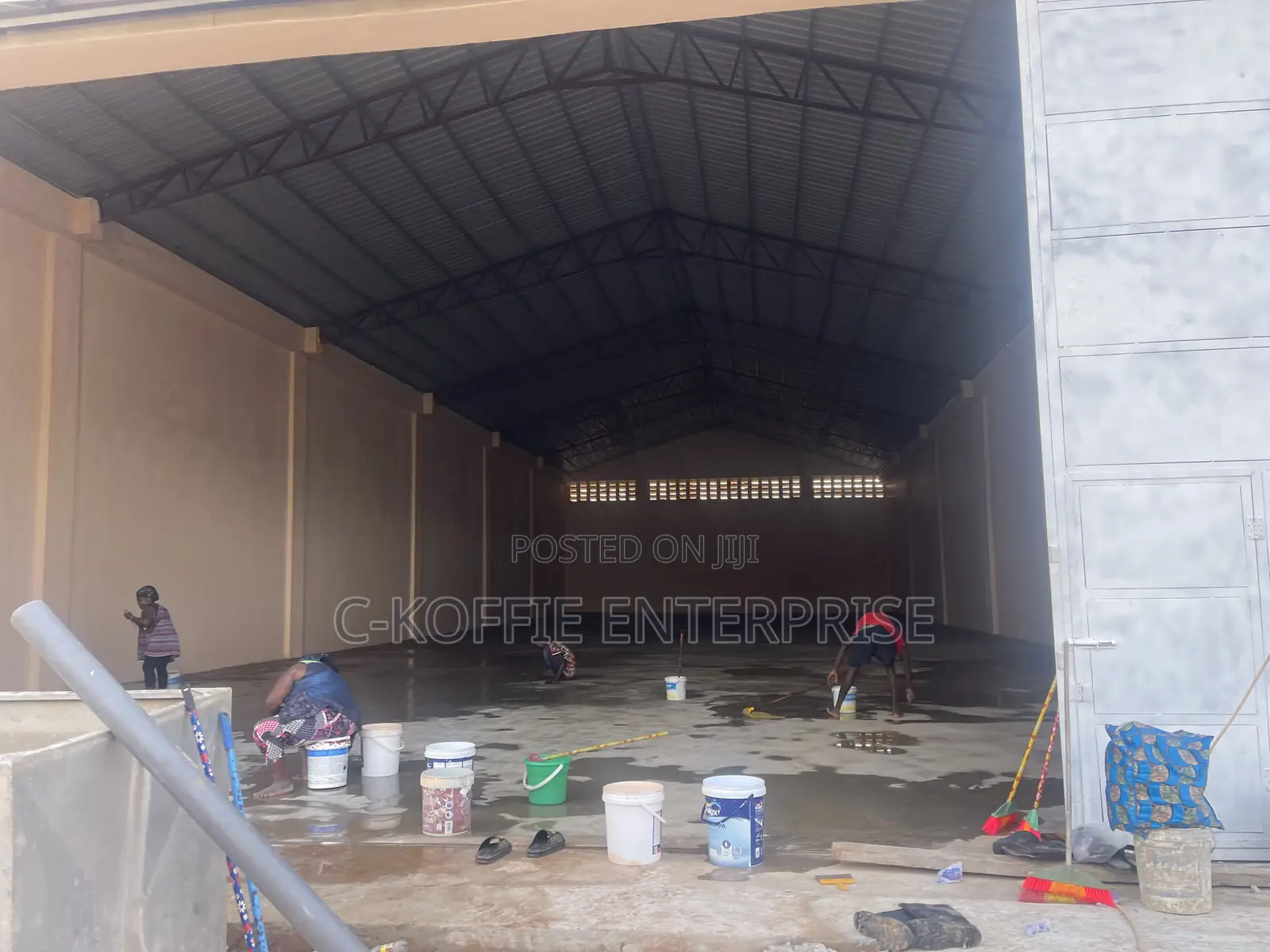 1000 SQM Warehouse at Spintex for Rent