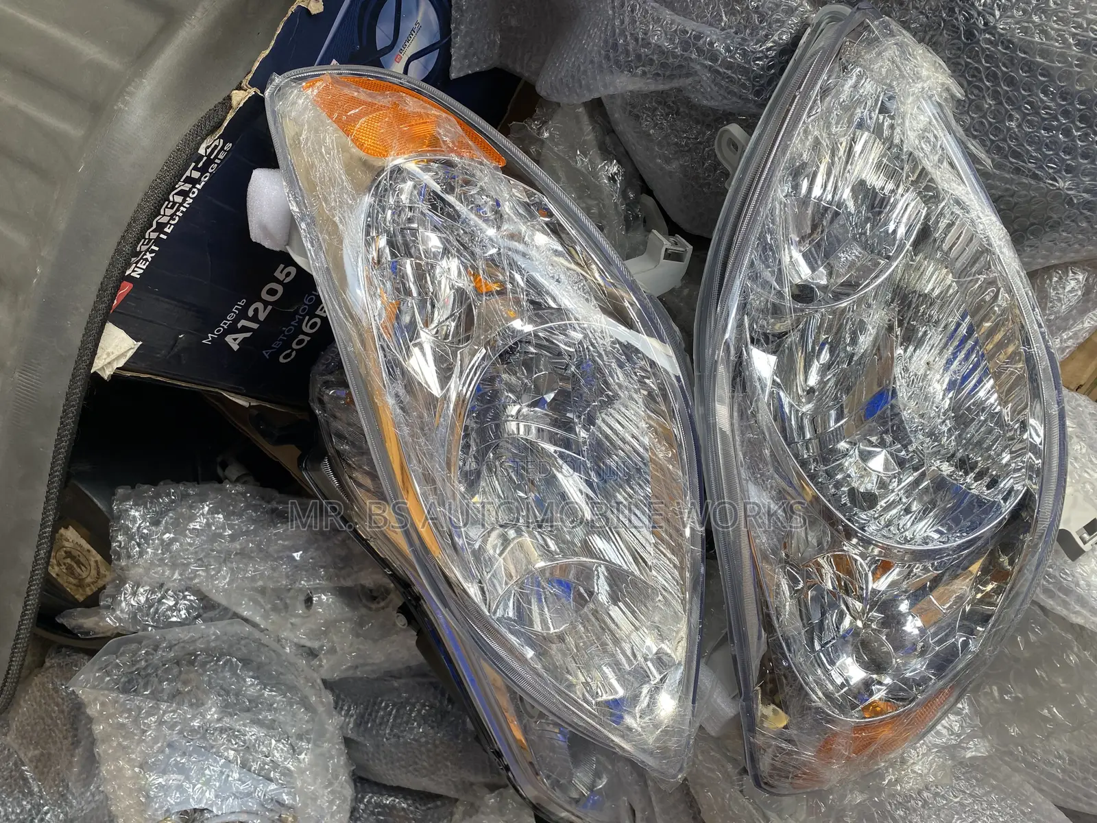 Toyota Matrix Headlight 2003 To 2008