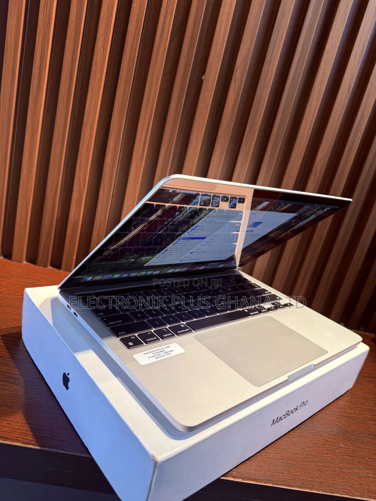 Laptop Apple MacBook Pro 2020 M1 16GB Apple M1 Pro SSD 512GB