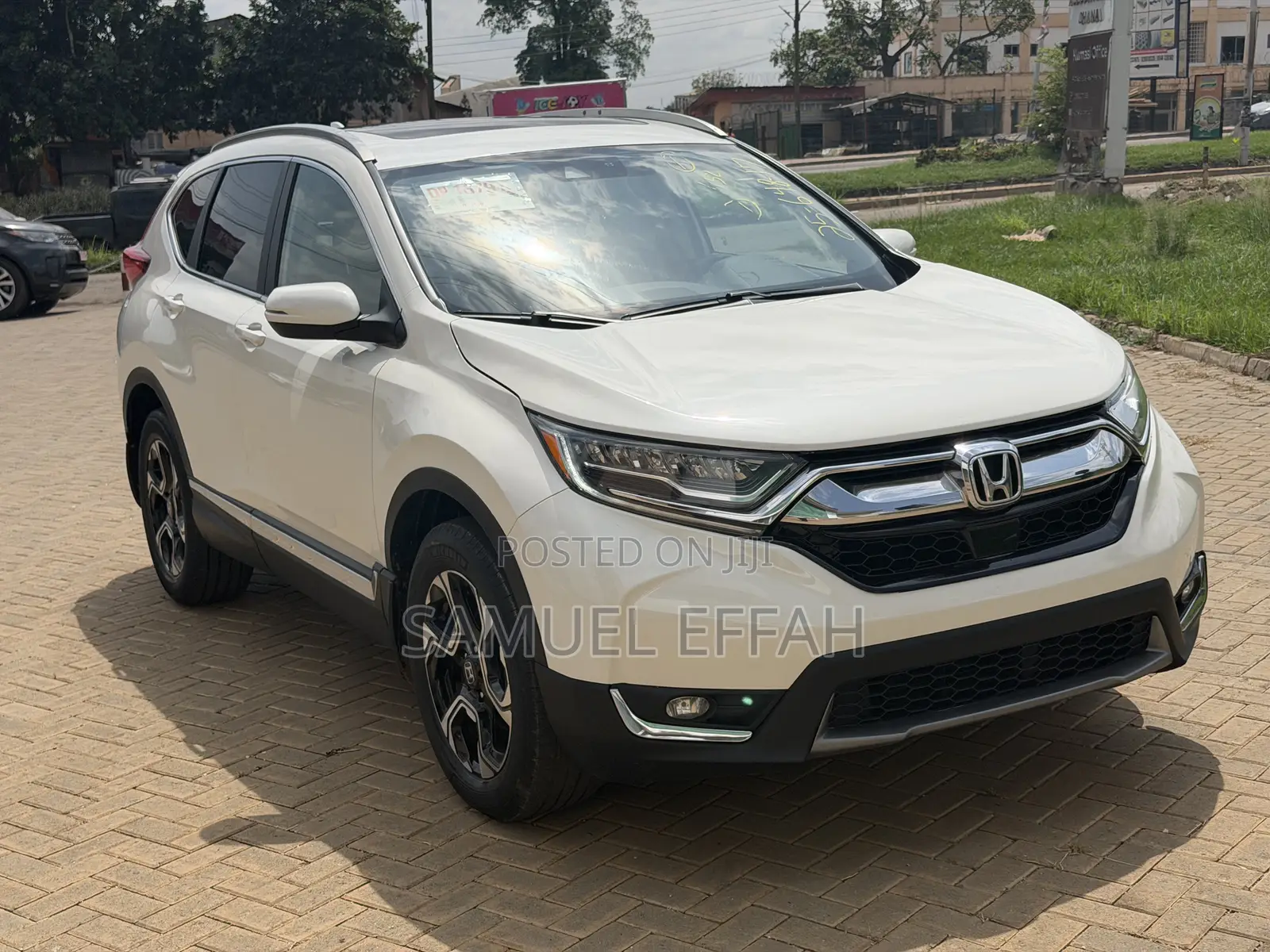 Honda CR-V Touring 4dr SUV AWD (1.5L 4cyl CVT) 2017 White