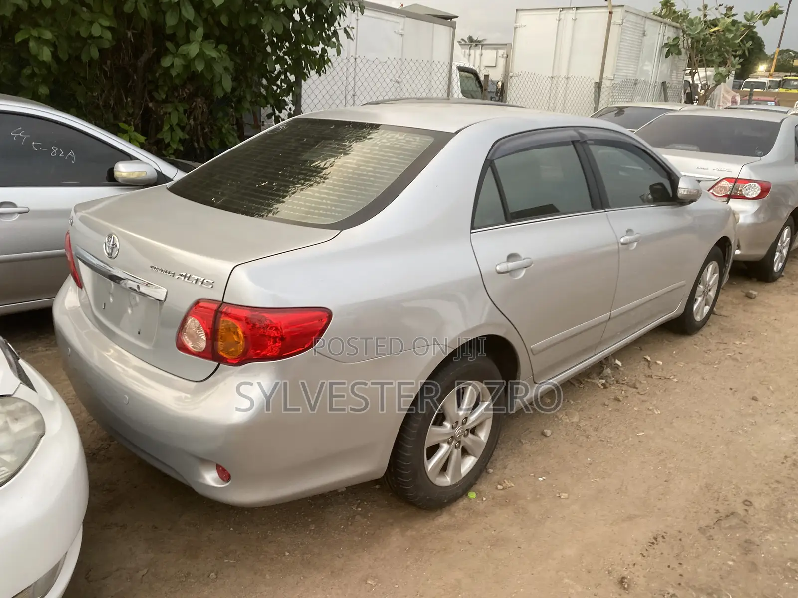 Toyota Corolla Altis 2010 Silver