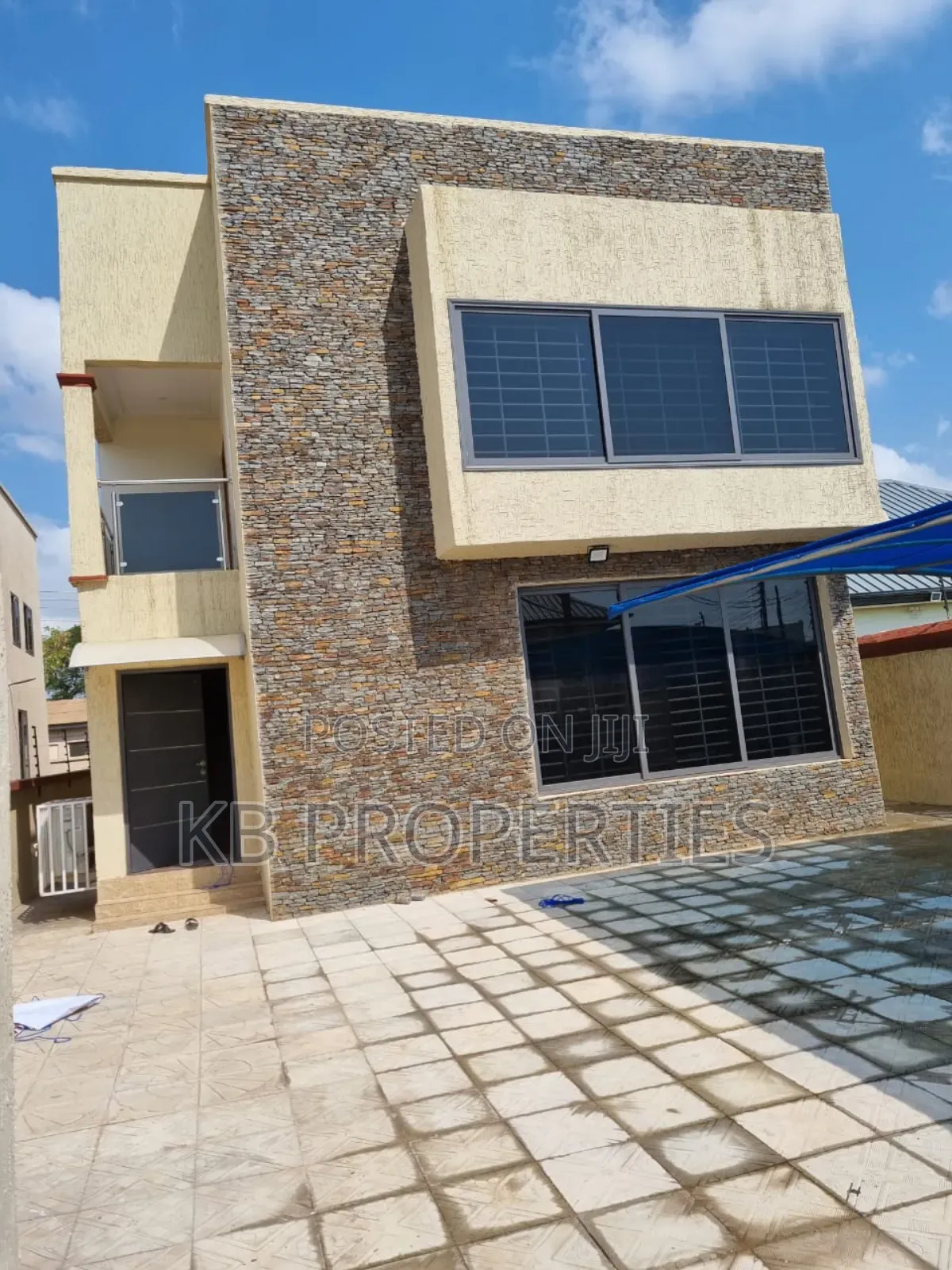 4bdrm Duplex in Kb Properties, Community 25 for rent