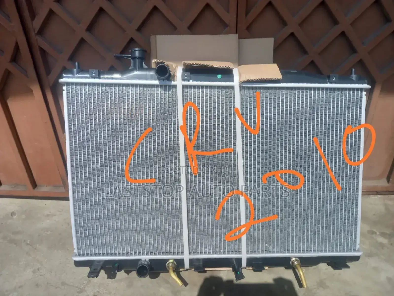 Honda Crv, Cr-v Radiator [Water Tanks] - Abossey Okai to All Areas.