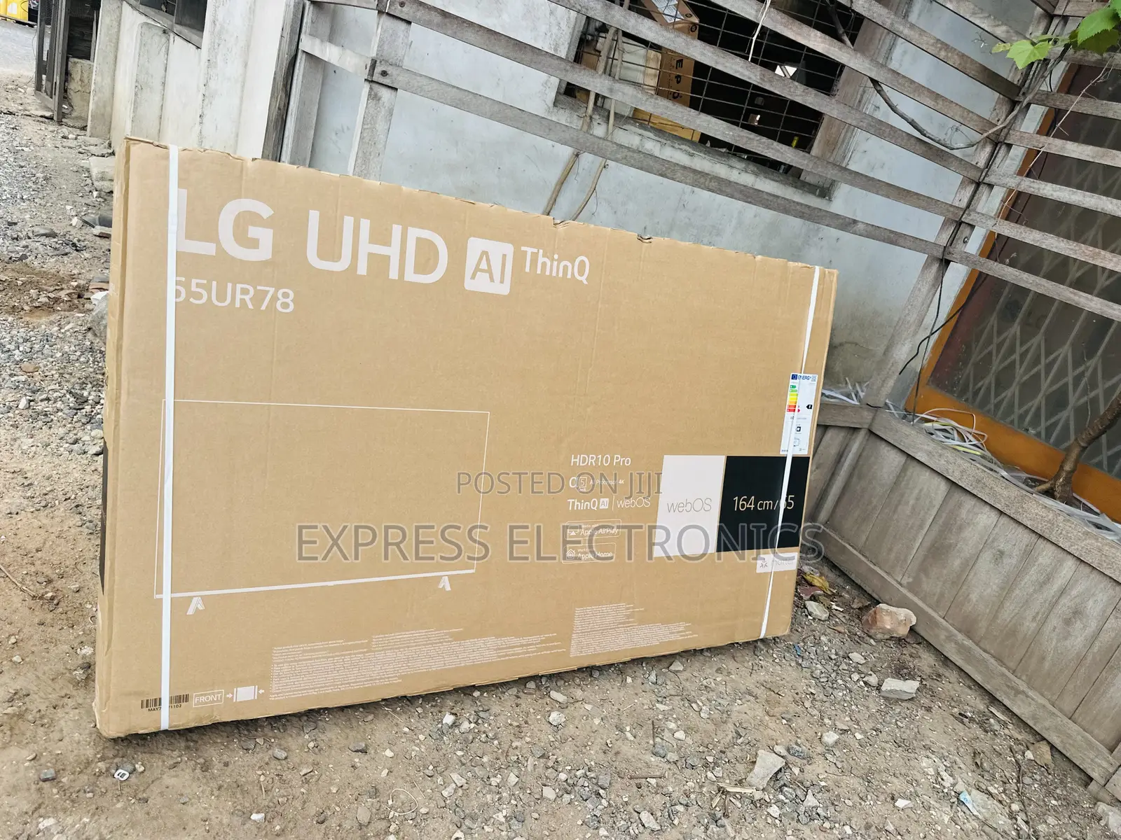 Less Expensive Uhd Smart Glossy 65”Ur780 Television