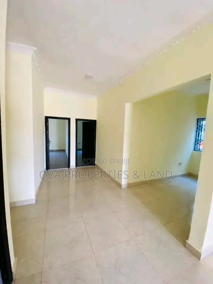 4bdrm House in Teshie Malik, New Town for sale
