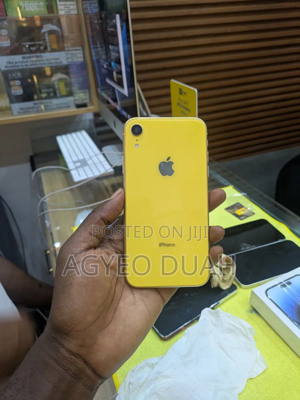 Apple iPhone XR 128 GB Yellow