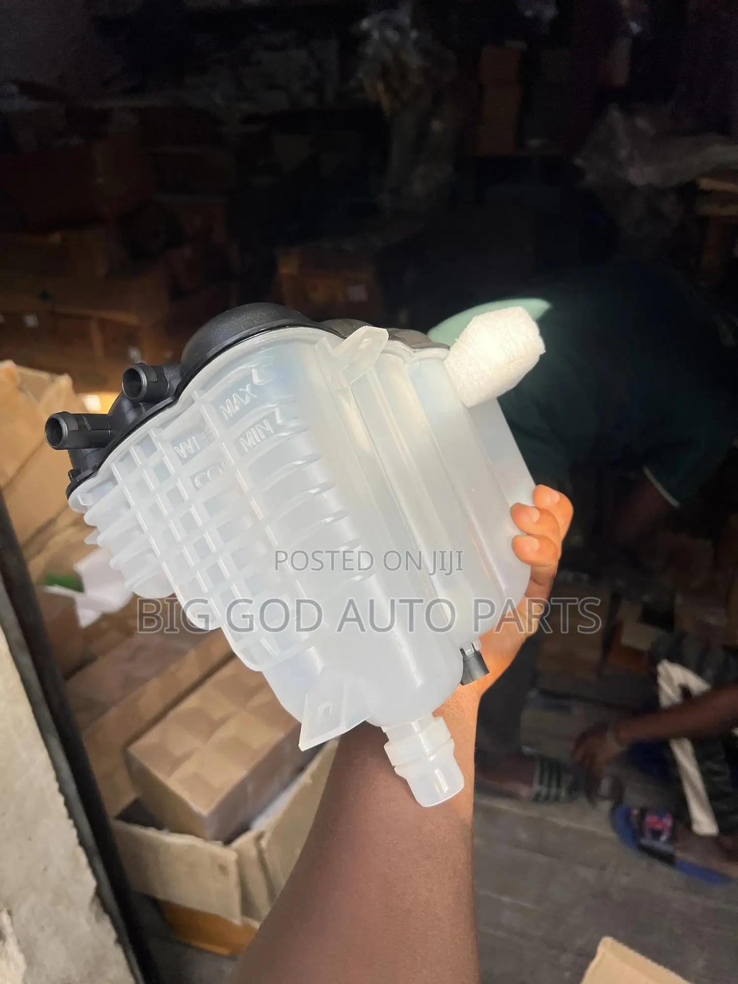 Range Rover Velar Water Resevior Tank
