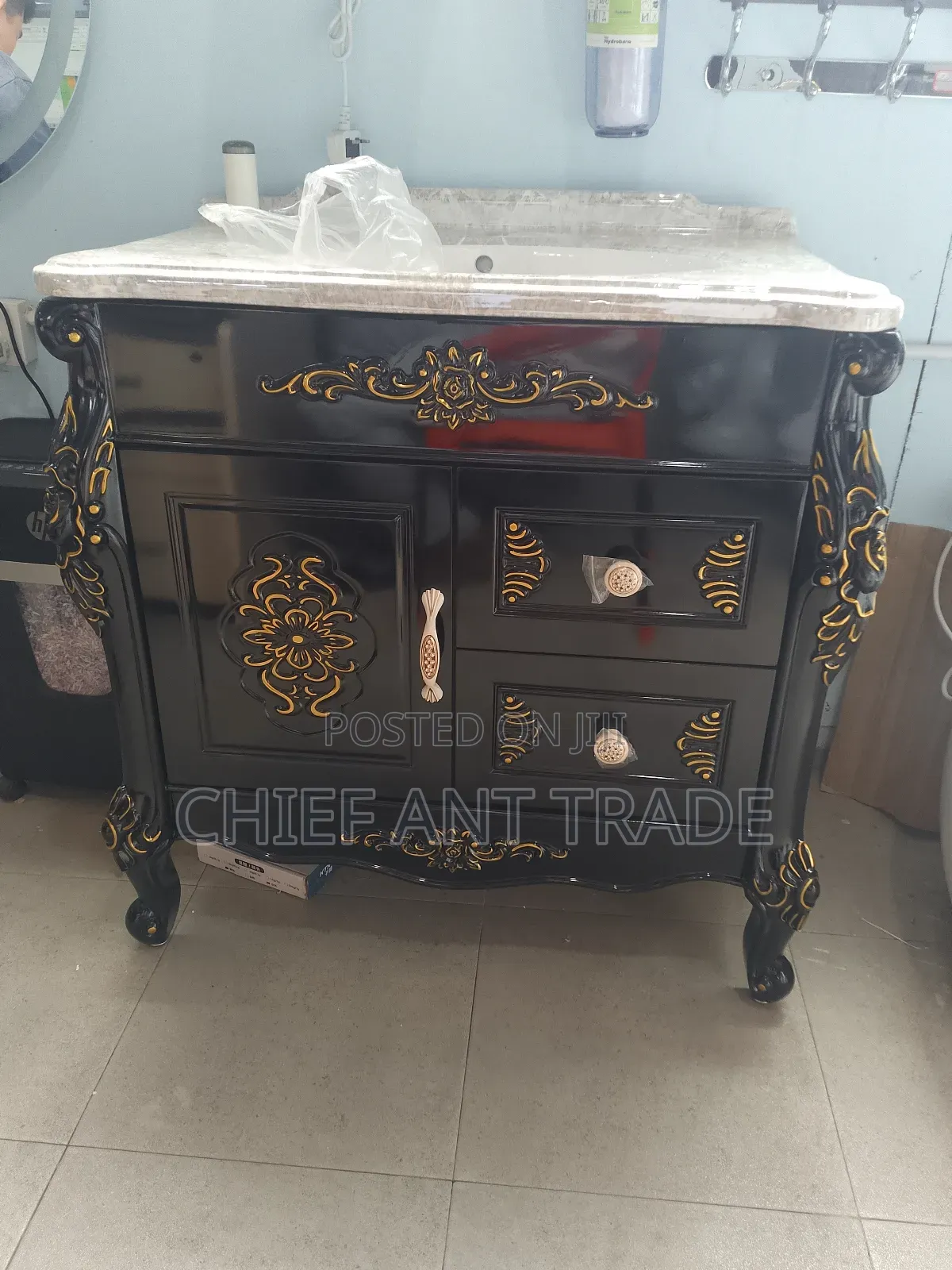 Antique Cabinet Basin 18005