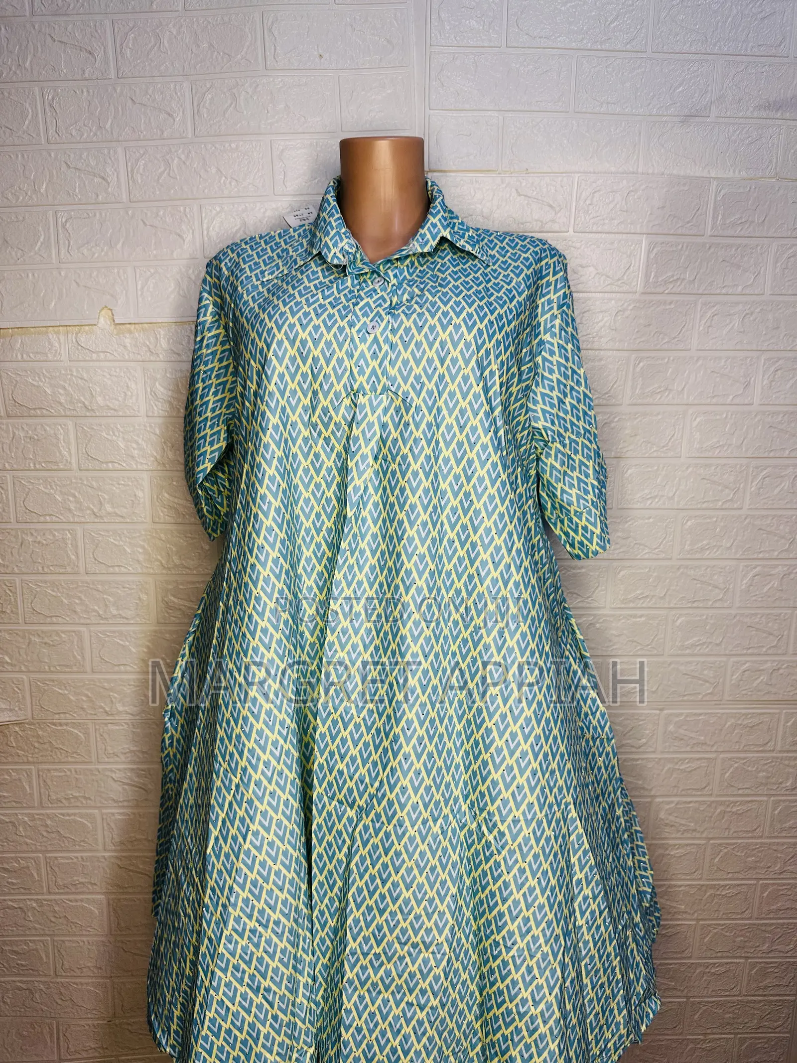 Flare Dress With Shiny Spot