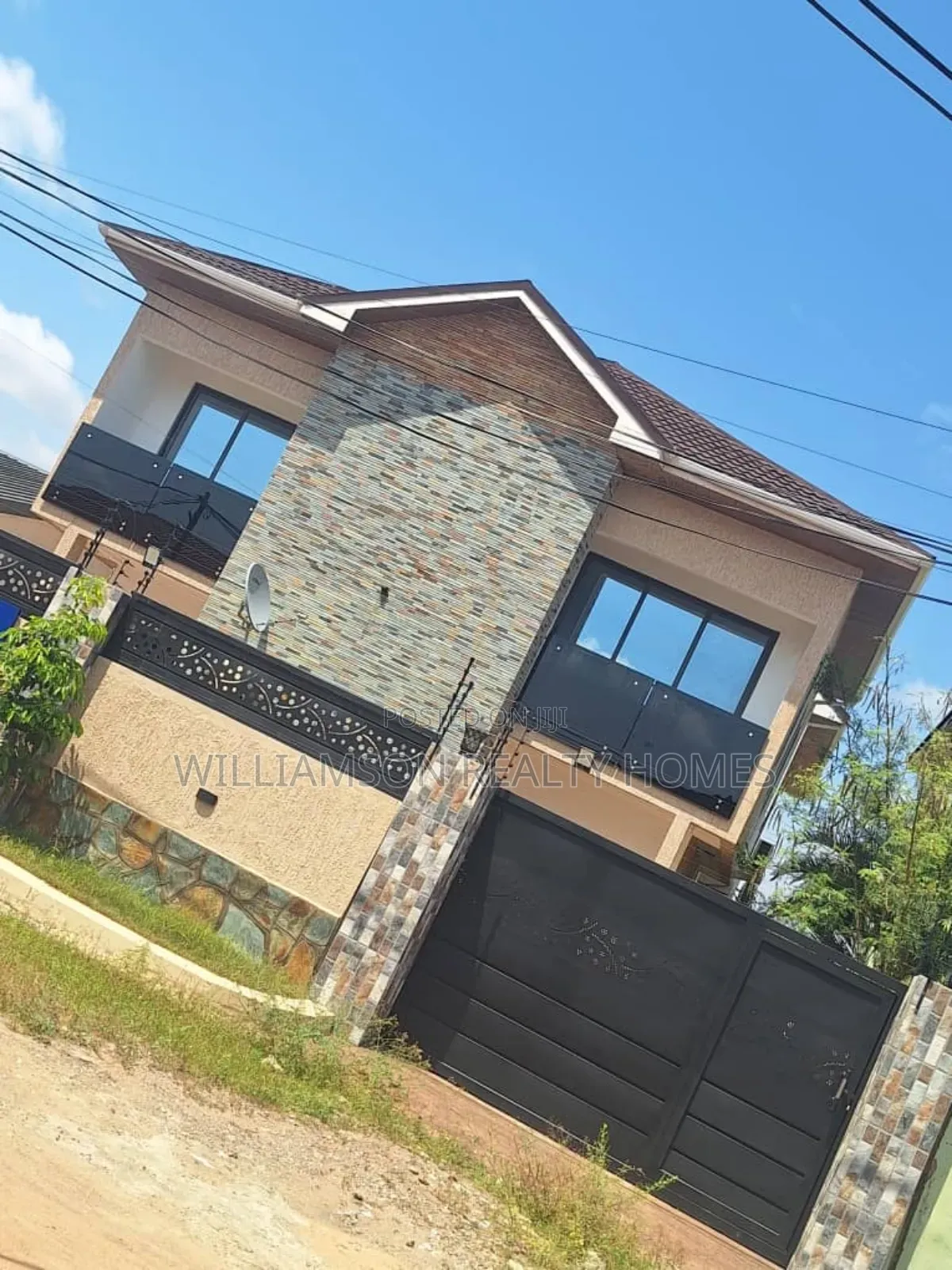 4bdrm House in Tempo Estate Area, Spintex for rent