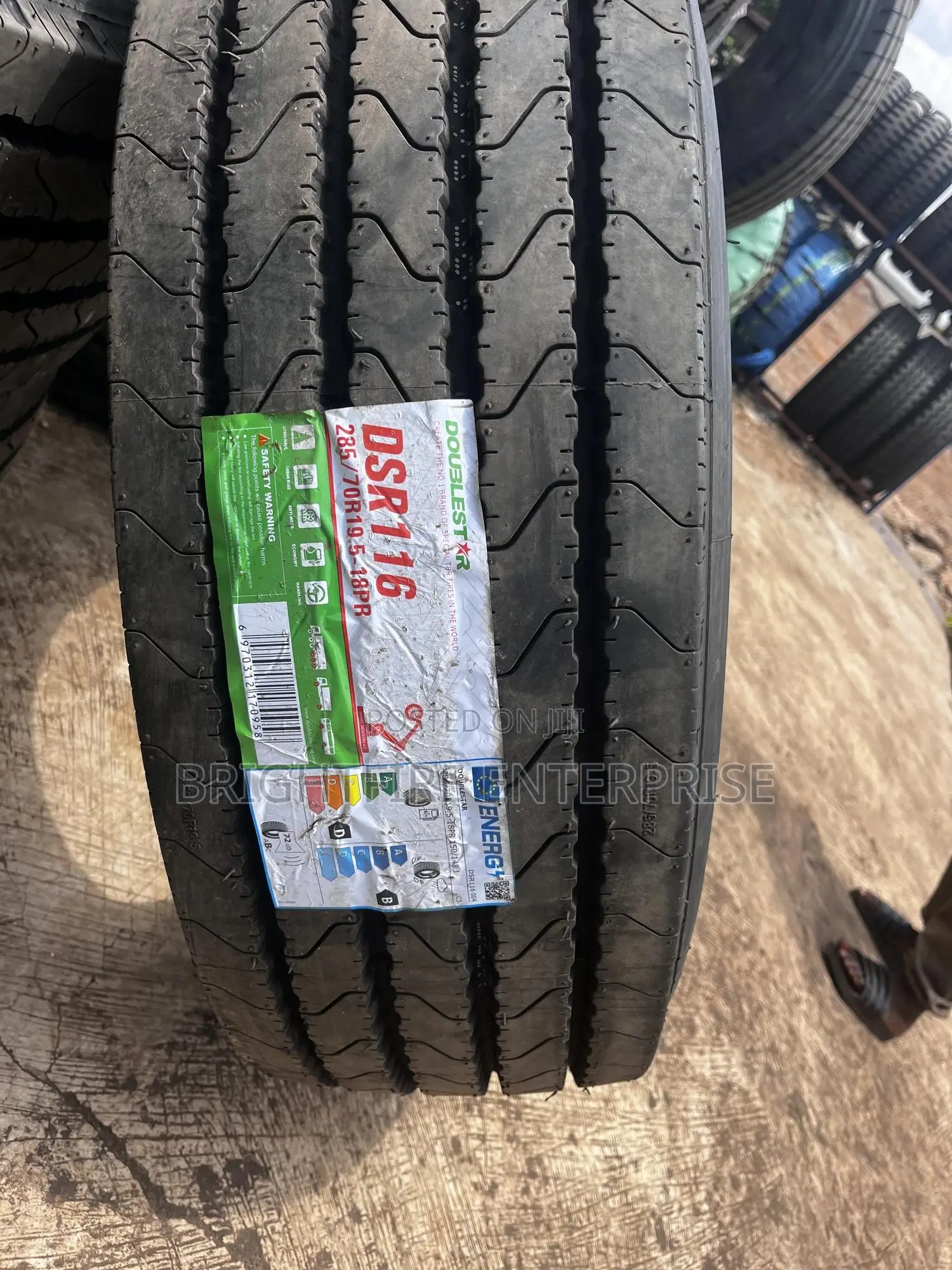 285/70r19.5 Doublestar