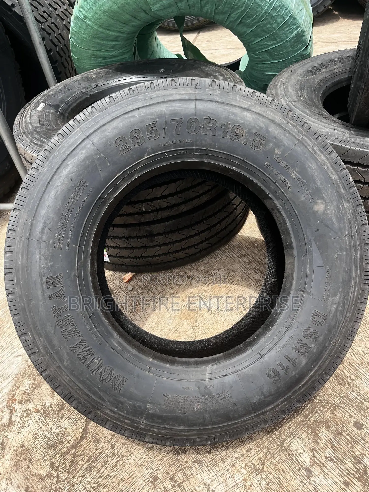 285/70r19.5 Doublestar
