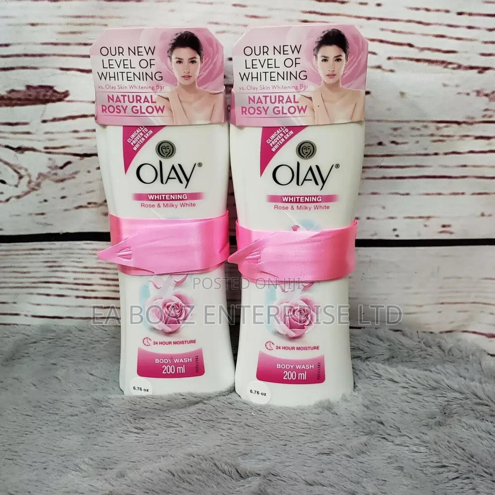 Olay Whitening Moisture Body Wash Shower Gel