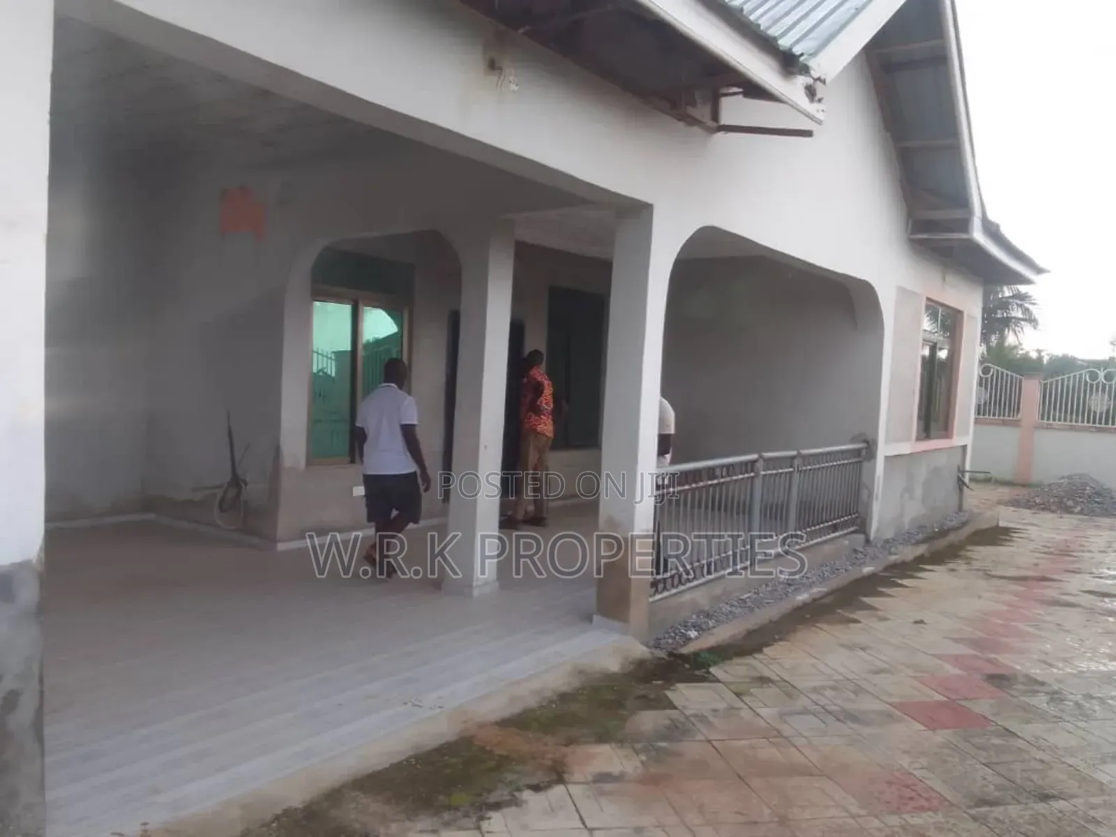 3bdrm House in Lartey Gas Dvla, New-Juaben Municipal for rent