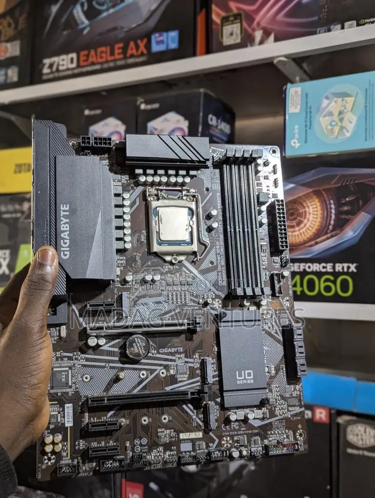 Gigabyte Z490 Ud Intel Lga1200 Atx 10th/11th Gen Motherboard
