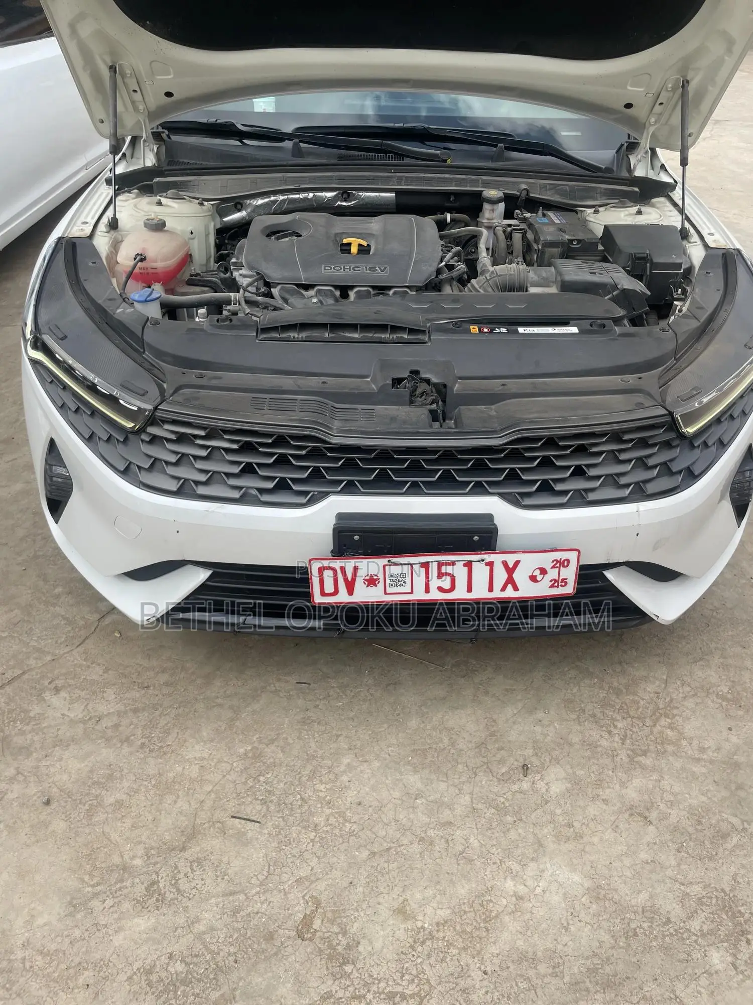 Kia K5 LX 2022 White
