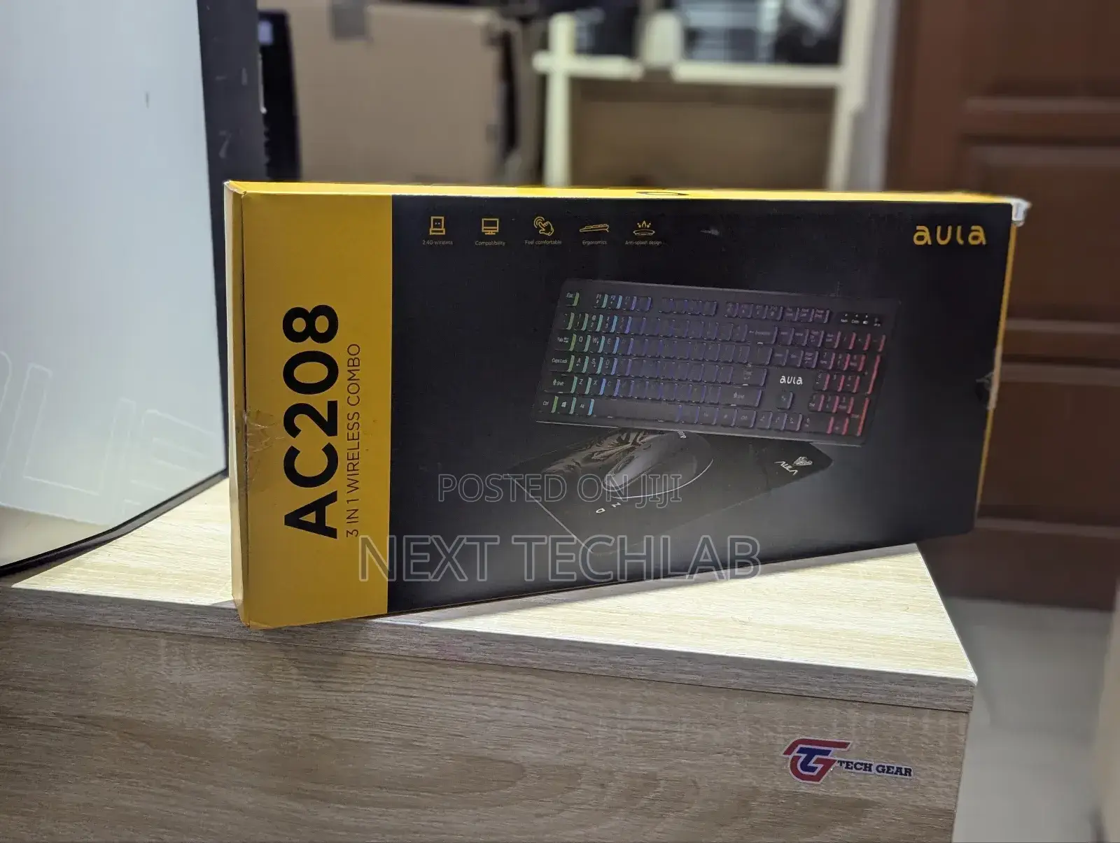 Aula Wireless Keyboard and Mouse Combo, RGB
