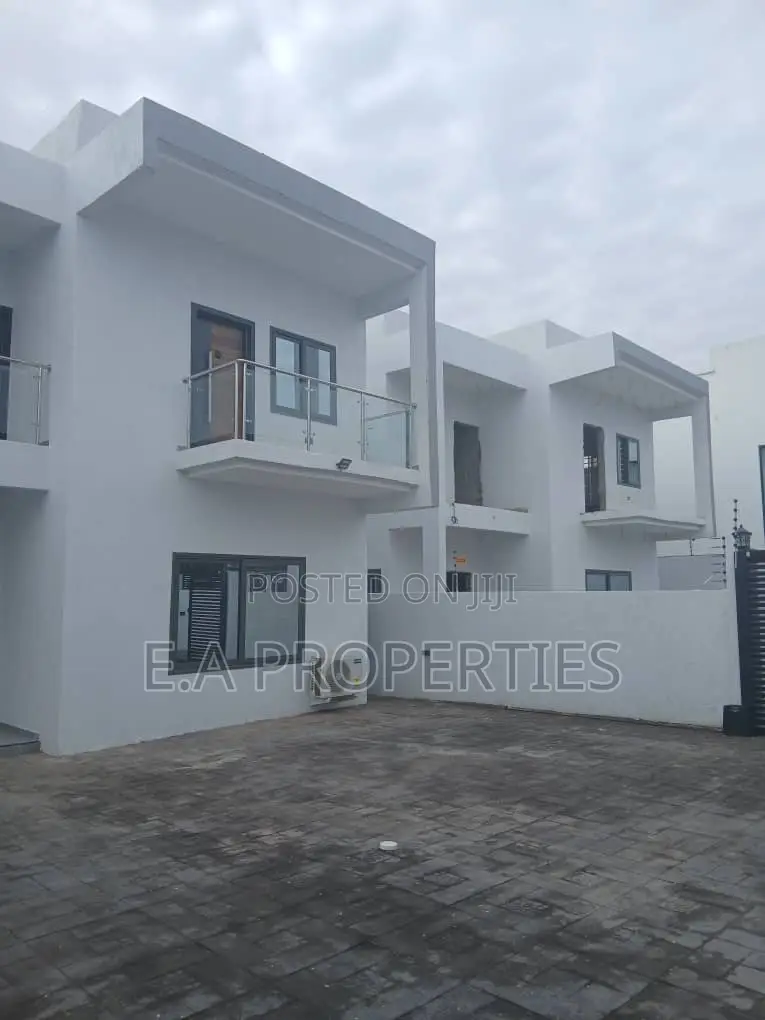 3bdrm House in E A Properties, Ghana Flag for sale