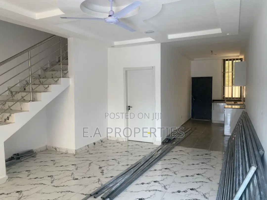 2bdrm House in E A Properties, Lake Side Estate for sale