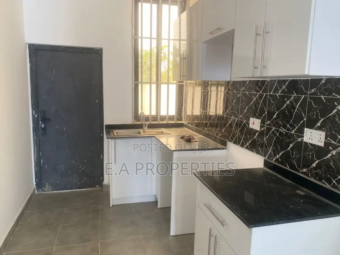 2bdrm House in E A Properties, Lake Side Estate for sale