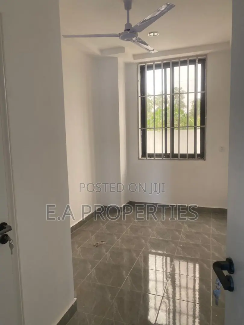 2bdrm House in E A Properties, Lake Side Estate for sale