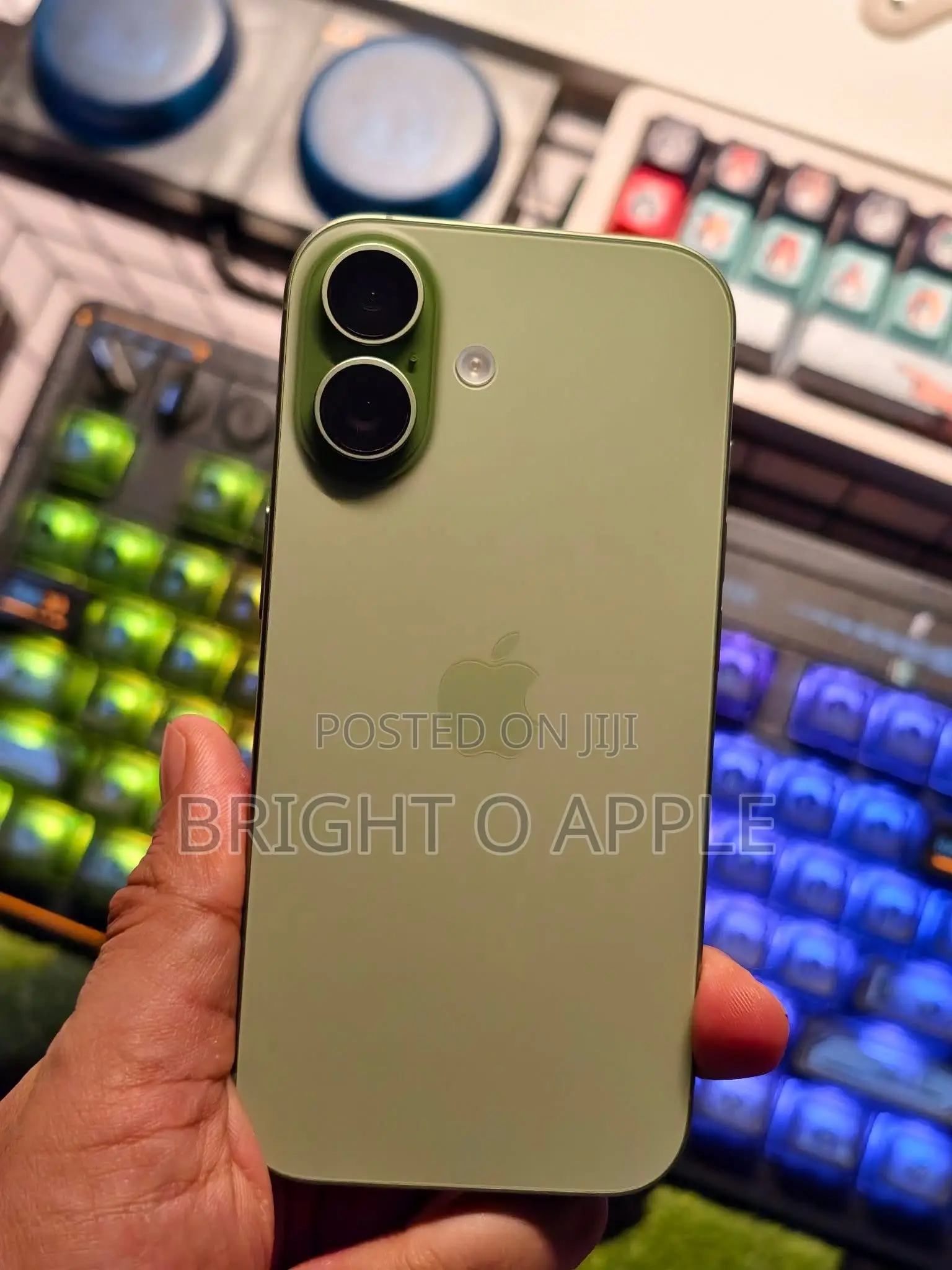 New Apple iPhone 17 256 GB Green