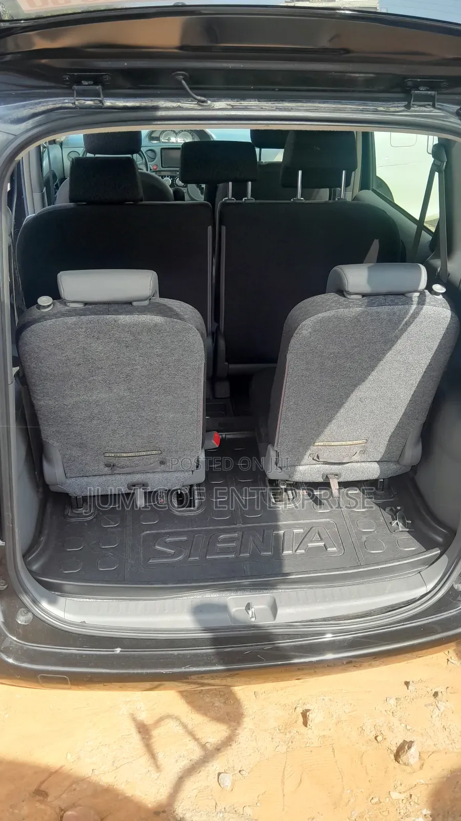 Toyota Sienta 2013 Black