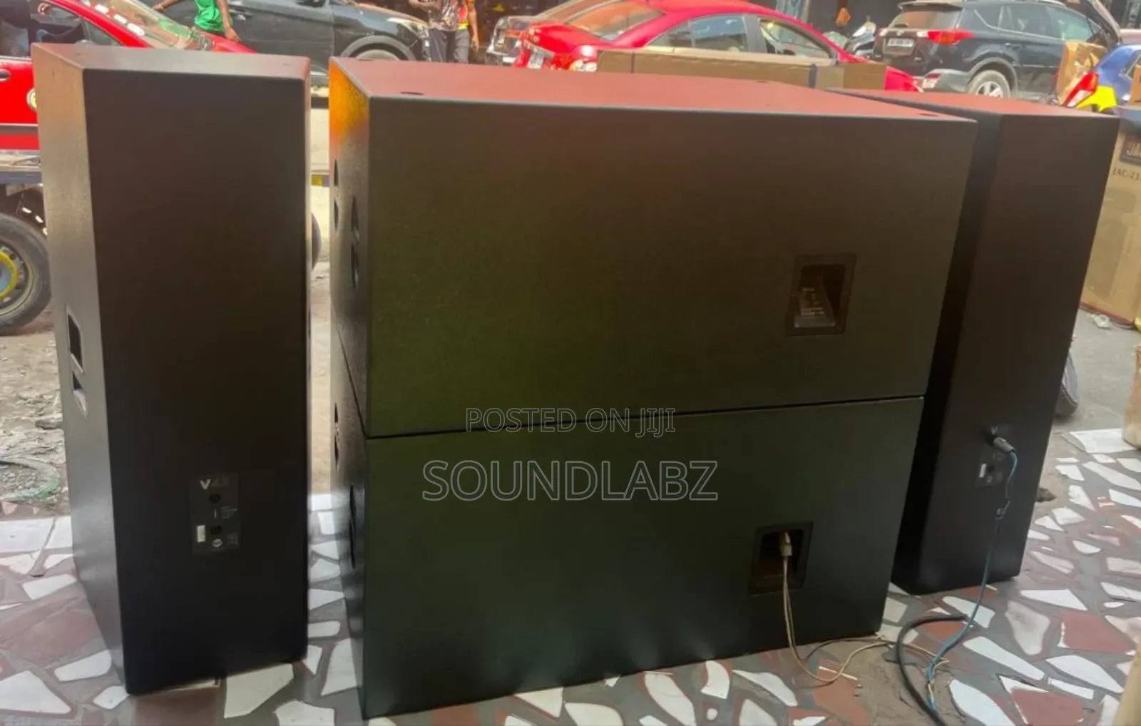 Double Bass And Single Bass Speakers