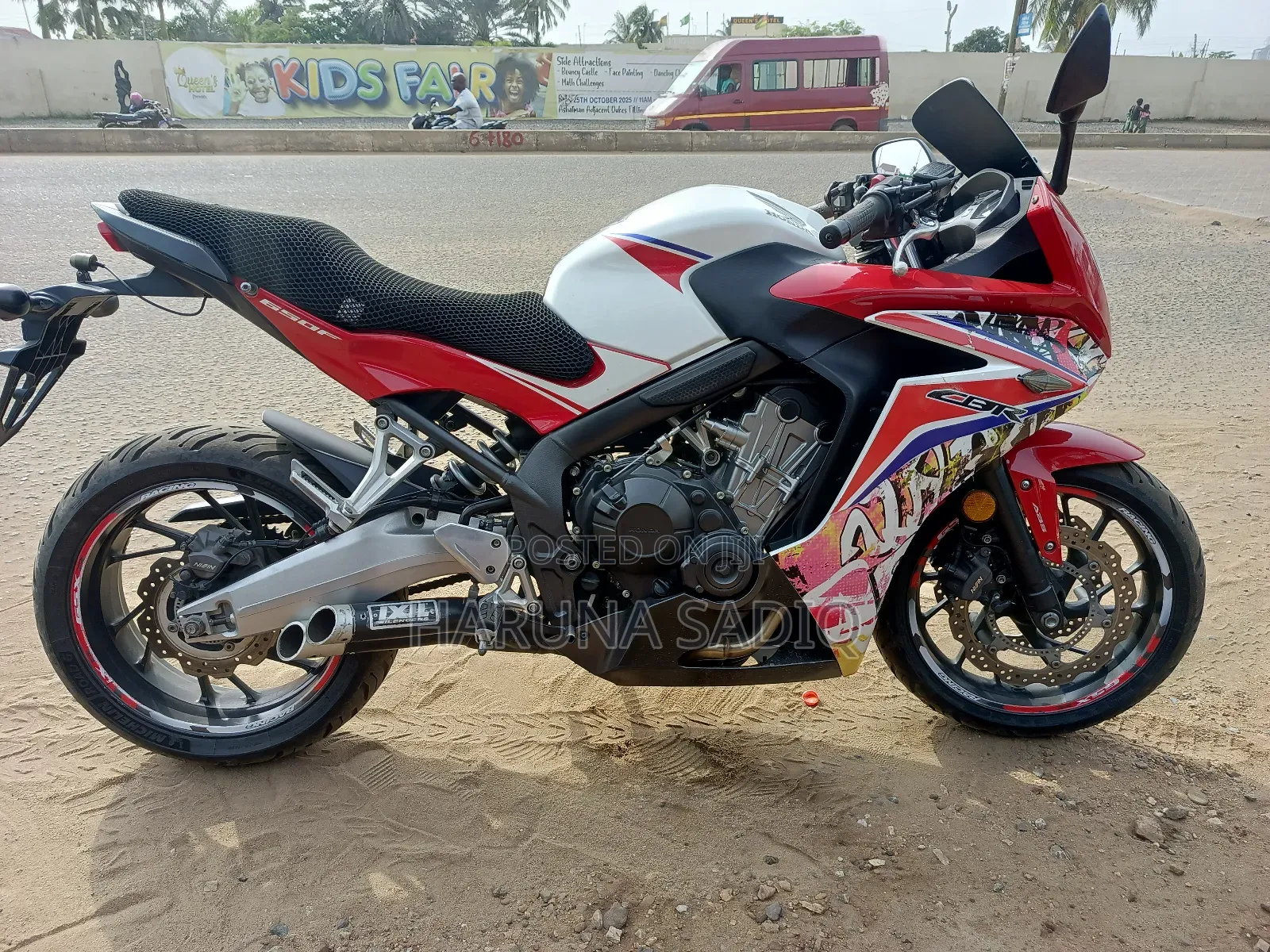 Honda CBR 2023 Red