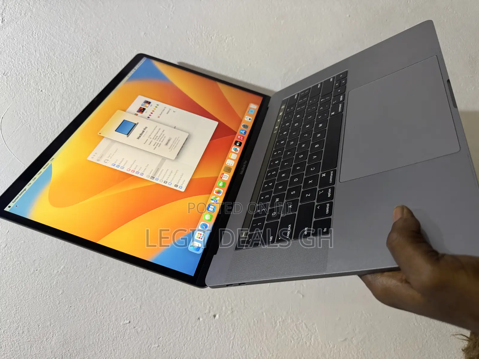 Laptop Apple MacBook Pro 2018 16GB Intel Core I7 SSD 512GB