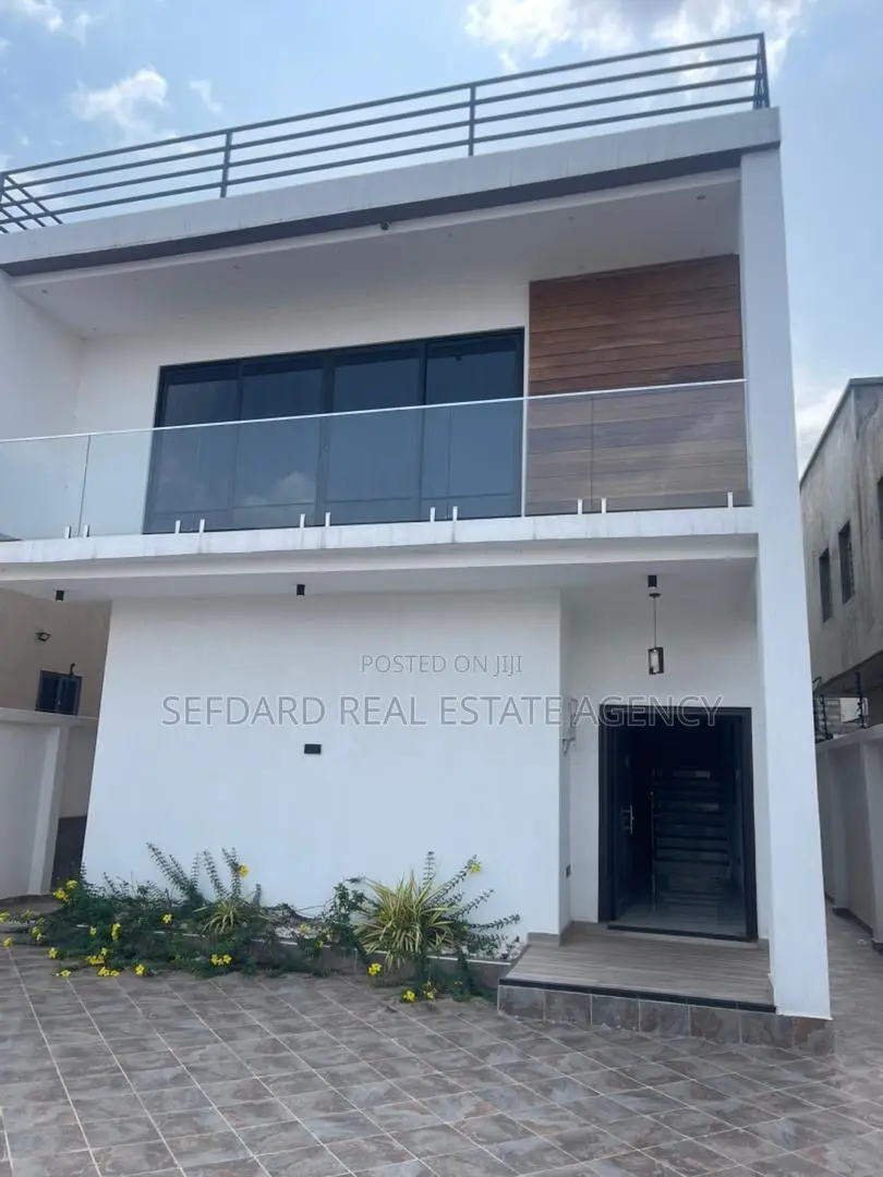 3bdrm House in Haatso for sale