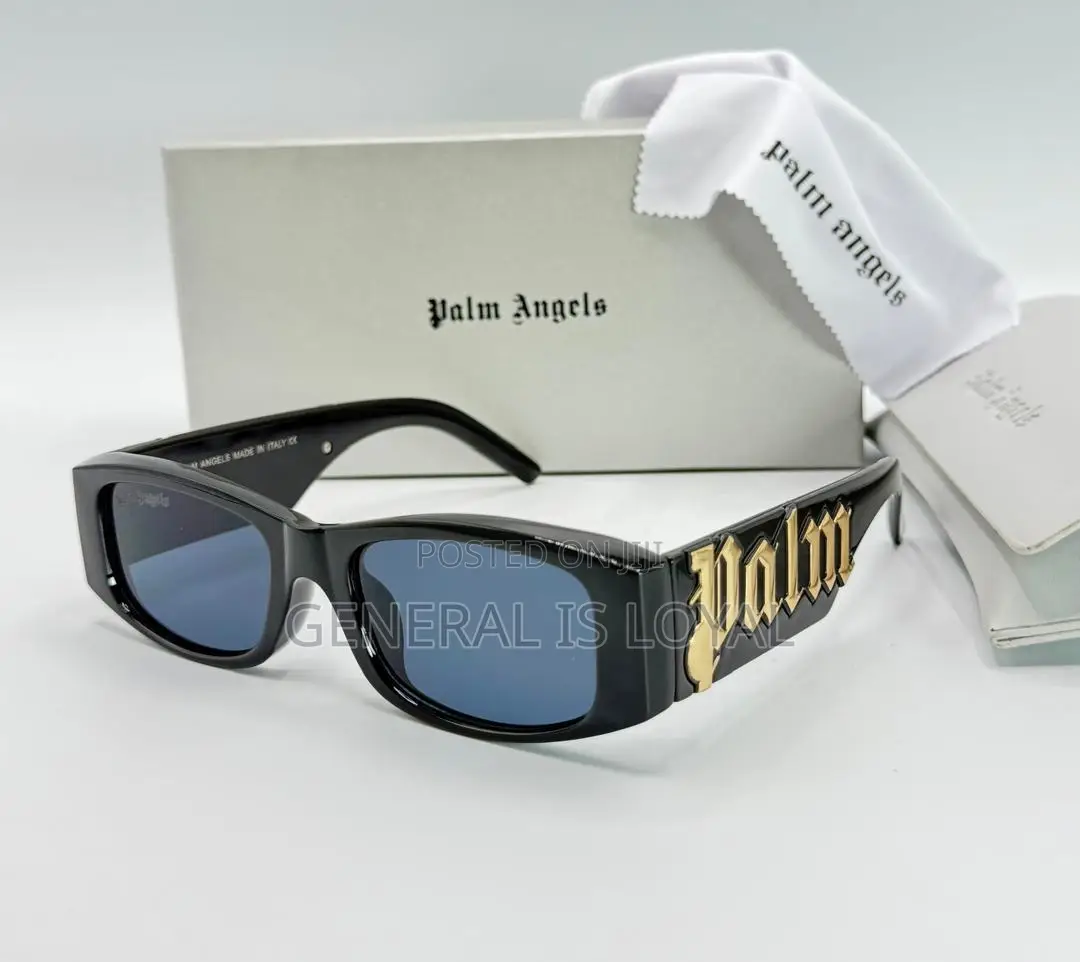 Palm Angels Canby Sunglasses In Black Acetate With Dark Grey Lenses.