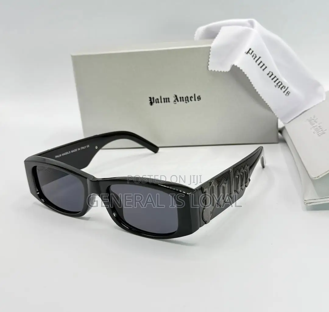 Palm Angels Canby Sunglasses In Black Acetate With Dark Grey Lenses.