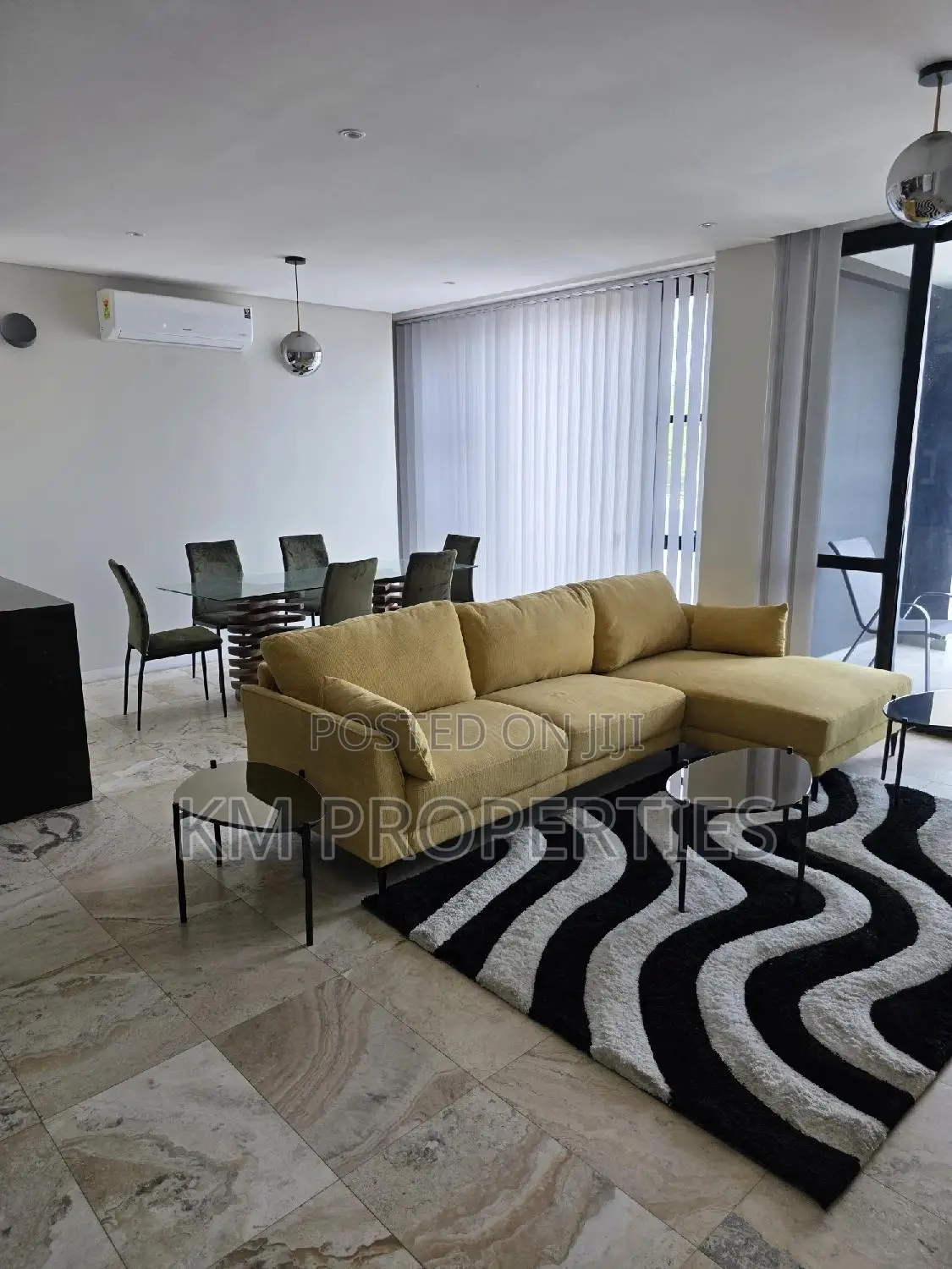 Fully-Furnished 2 Beds Airbnb in Labone