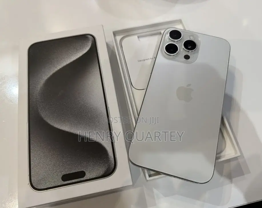 Apple iPhone 15 Pro Max 256 GB Silver