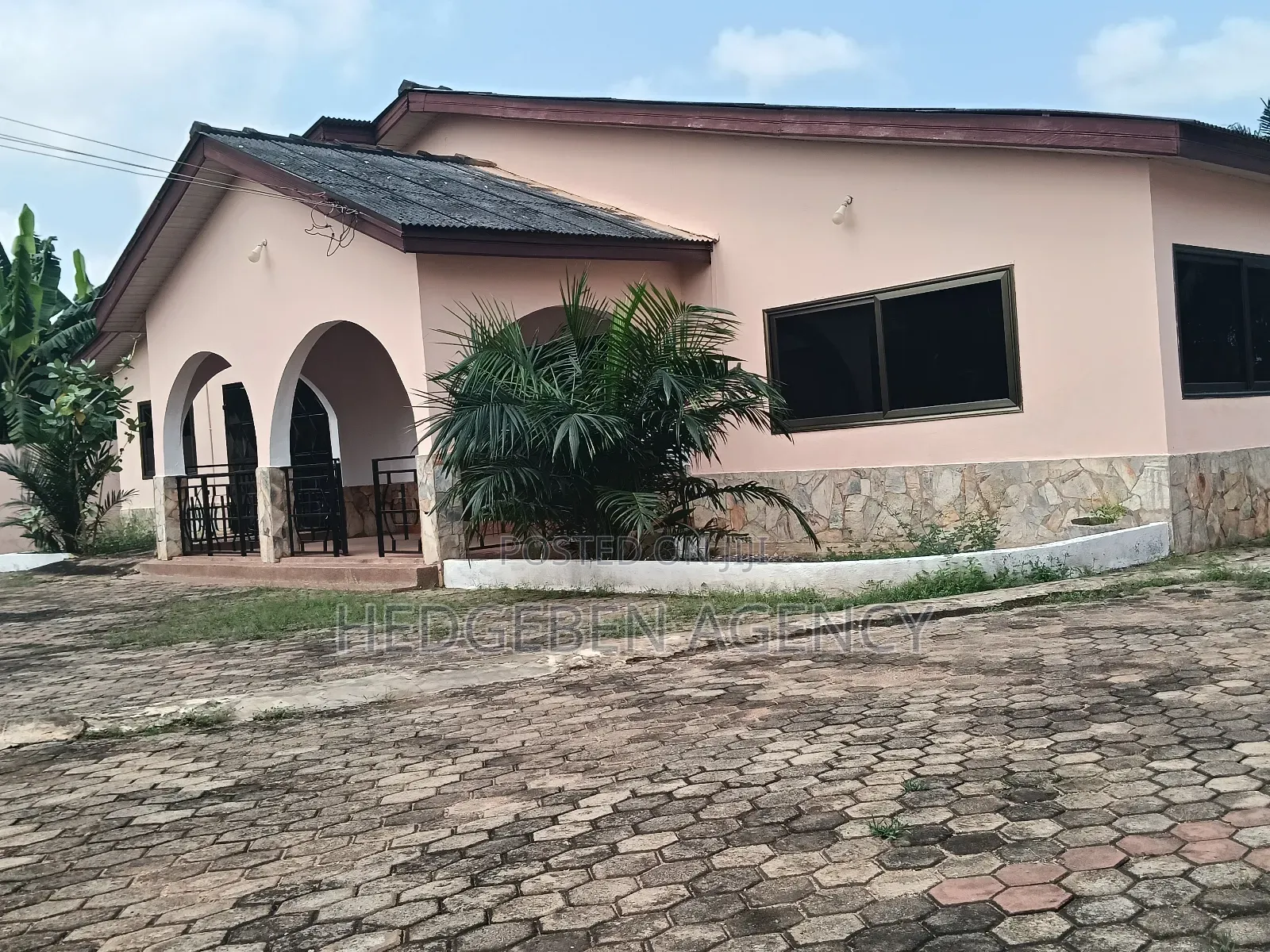 2bdrm House in Oyarifa for rent