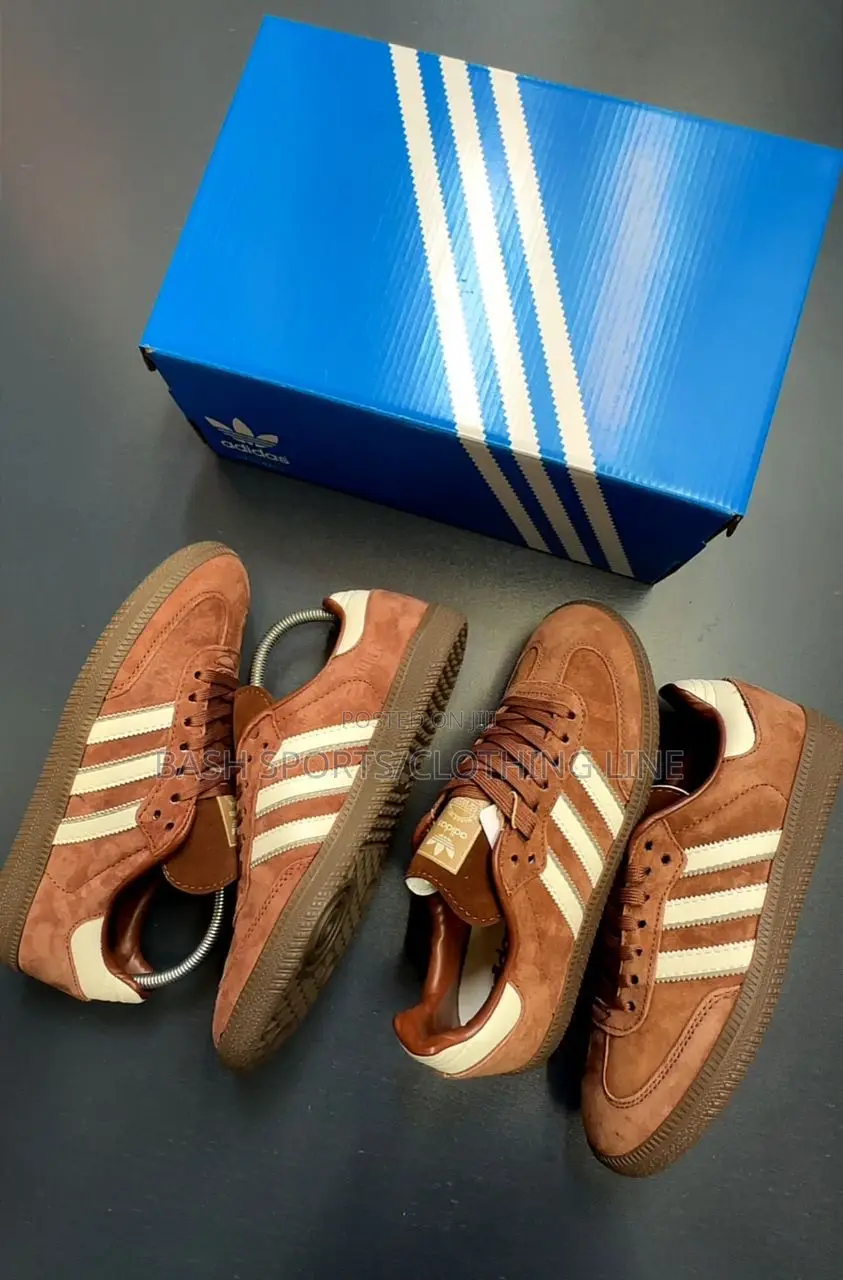 Unisex Adidas Sneakers