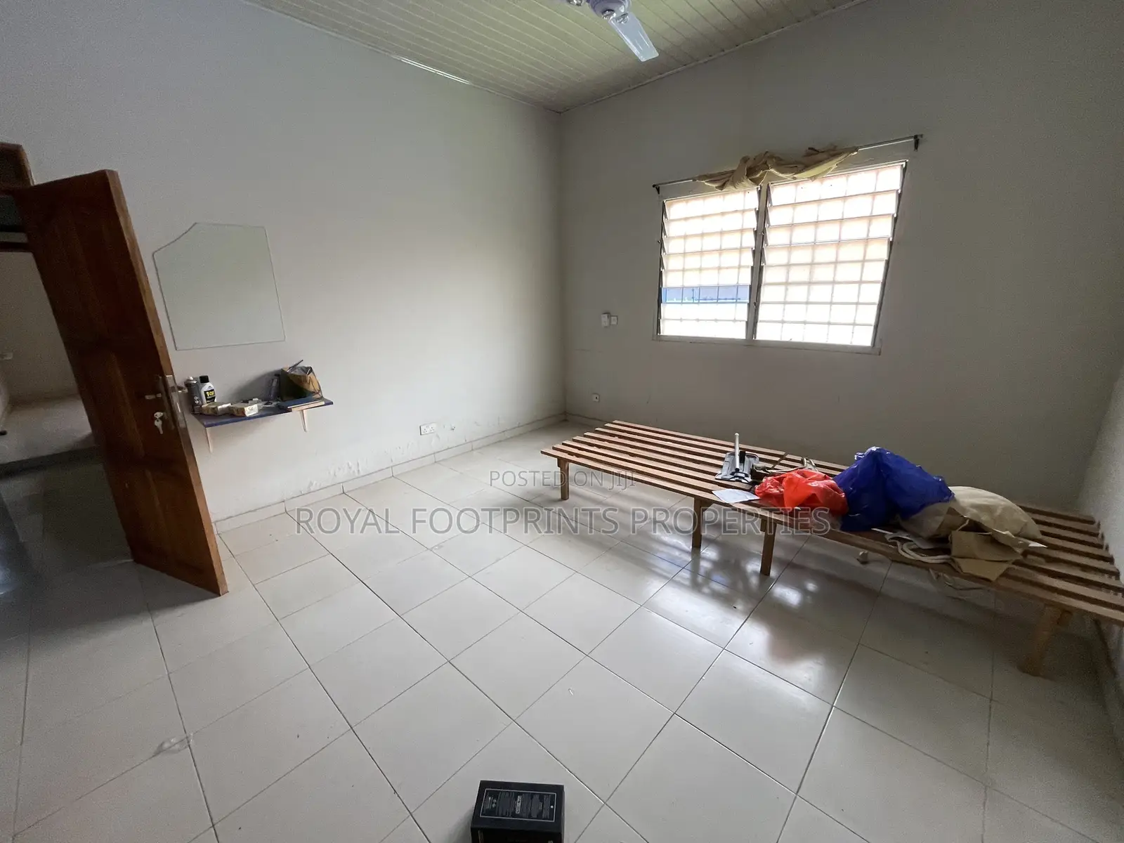 3bdrm House in Luxelooks Properties, Oyarifa for rent