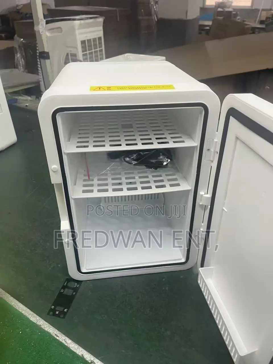 16l Mini Refrigerator