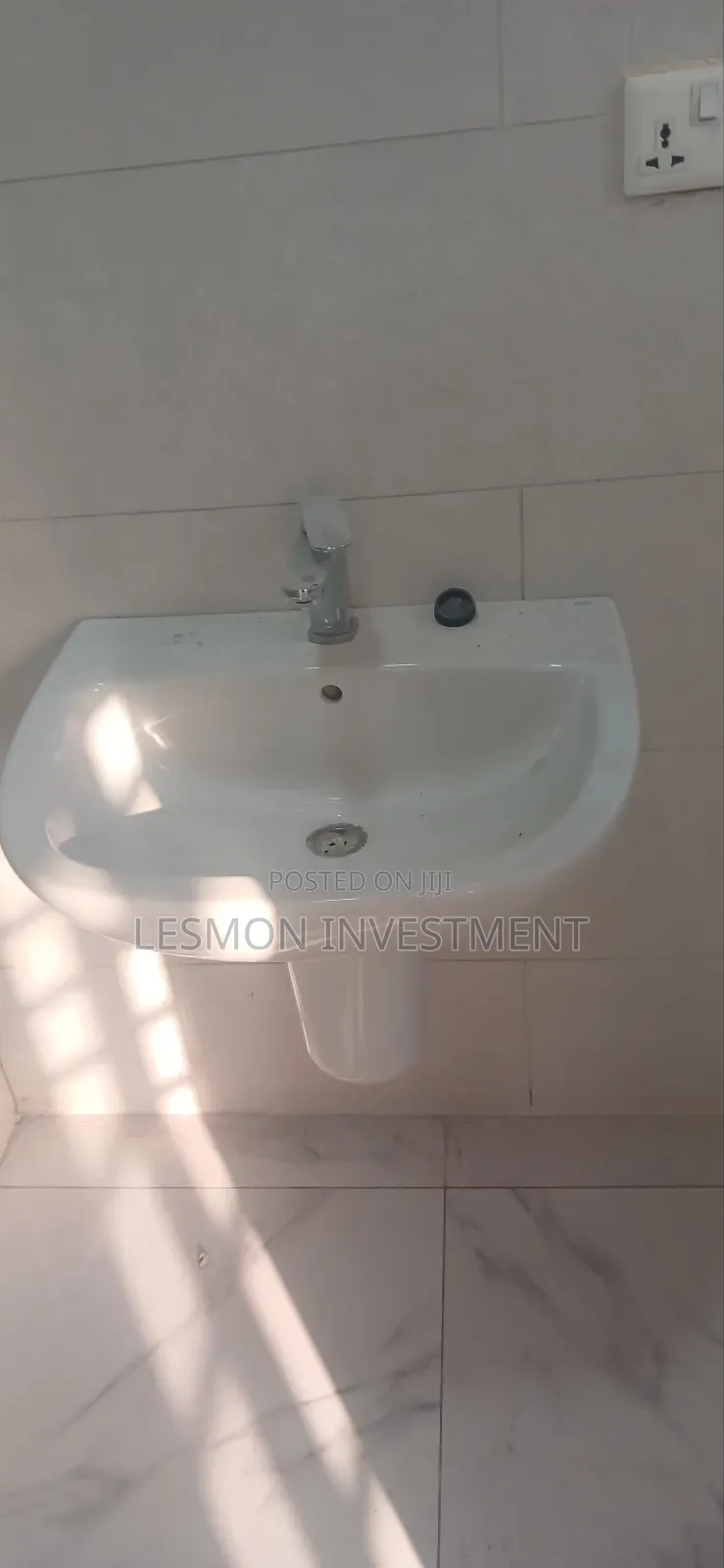 4bdrm Duplex in Lesmon Investment, Spintex for rent