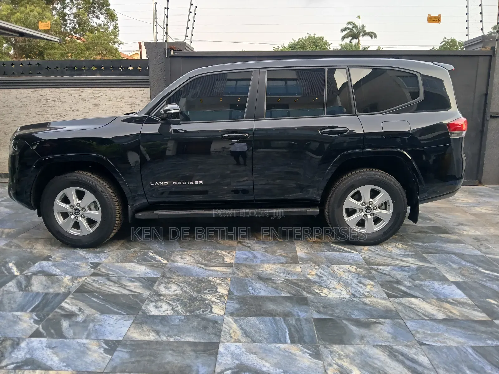 Toyota Land Cruiser 2025 Black