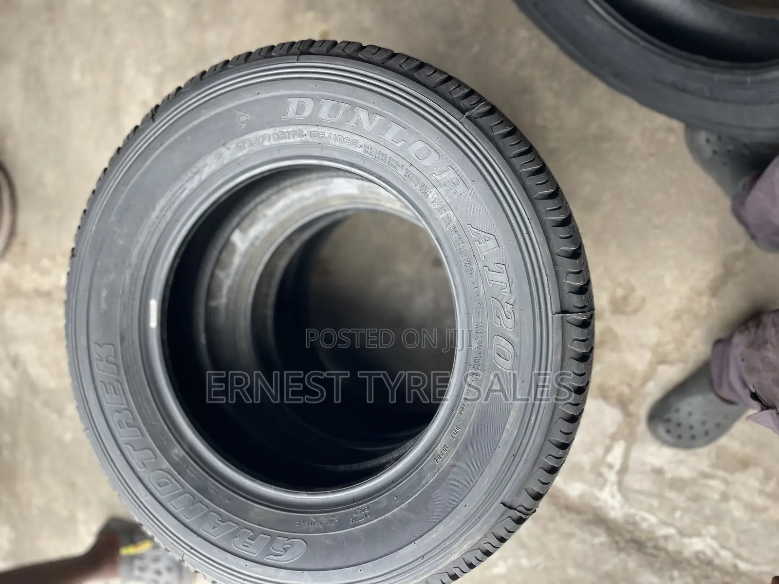 225/70r17 Dunlop