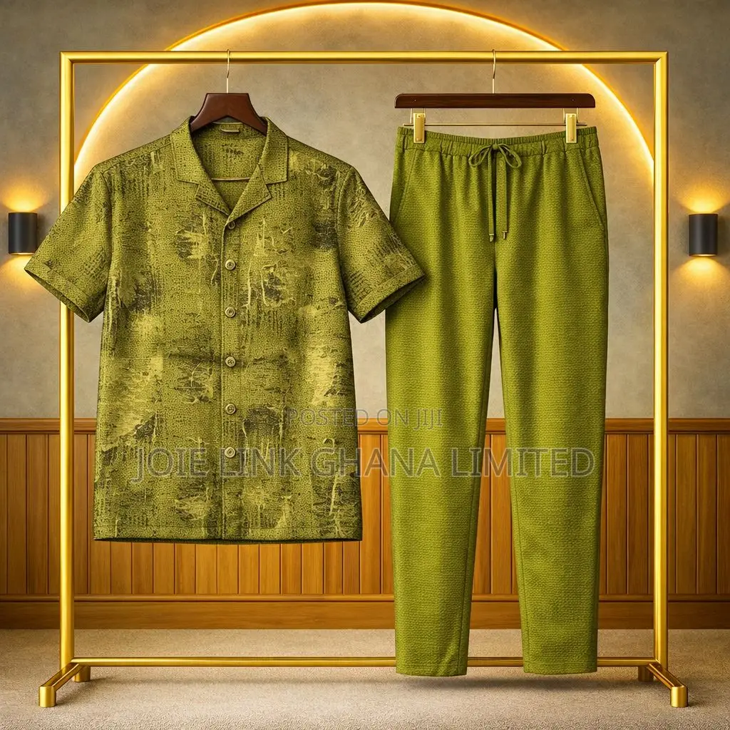 Neat Classy Men’S Traditional Wear